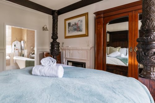 b27d07cfeeab201fa709595d224d200c6cfe81146c39aac1603836e3ab4aa9cf-4b52138710_v0_w1280xh0_rDEF