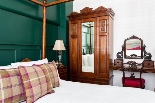 Shannon-Kings-Centre-Maldon-218-of-1400-Edit